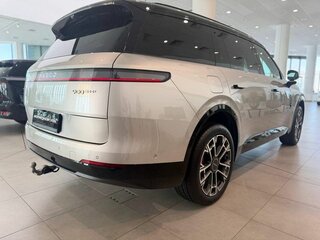 2025 Lynk & Co 900, серебристый, 8500000 рублей, вид 5