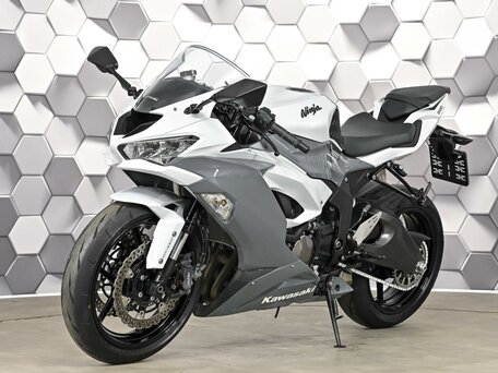 2021 Kawasaki ZX-6 Ninja, белый, 1099000 рублей, вид 2
