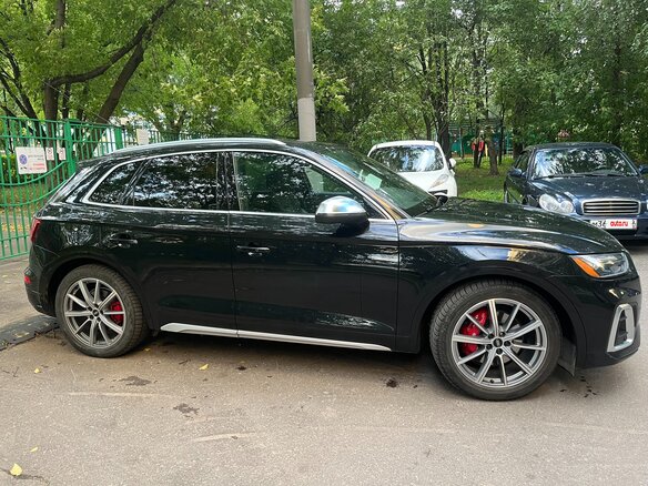 2021 Audi SQ5 II (FY) Рестайлинг, чёрный, 5000000 рублей - вид 3