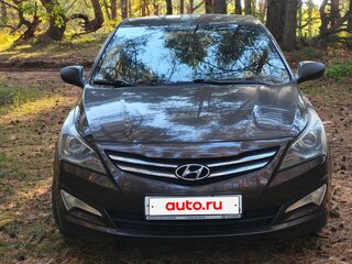 2015 Hyundai Solaris I Рестайлинг, коричневый, 730000 рублей, вид 1