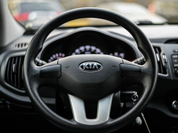 2013 Kia Sportage III, чёрный, 1250000 рублей - вид 5