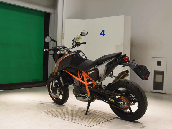 2012 KTM 690 Duke, чёрный, 420000 рублей - вид 2