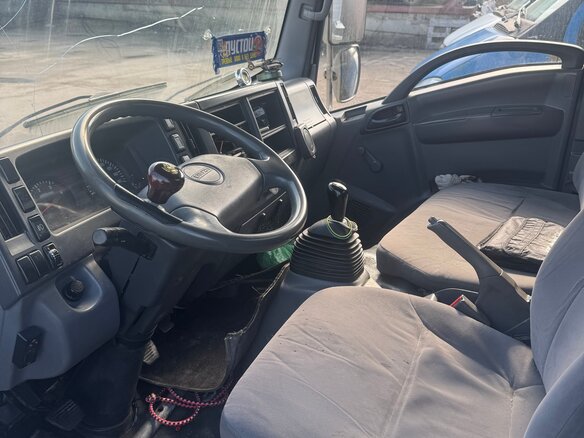 2014 Isuzu Elf (N-series), белый, 1350000 рублей - вид 2