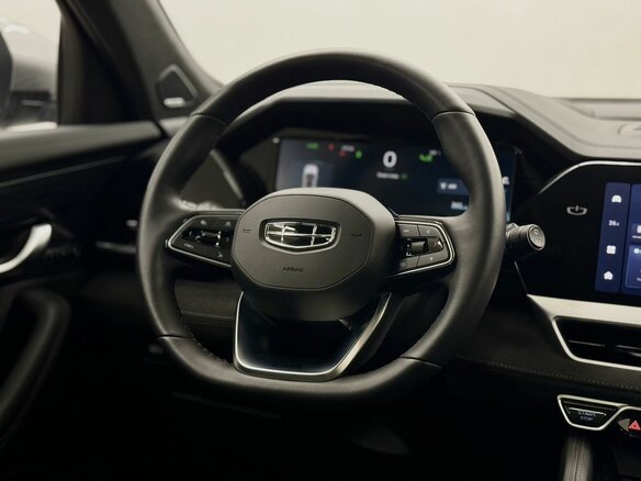 2024 Geely Monjaro I, серый, 3578000 рублей - вид 18