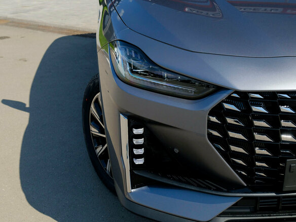 2026 Jetour X70+ I Рестайлинг, серый, 3399000 рублей - вид 1