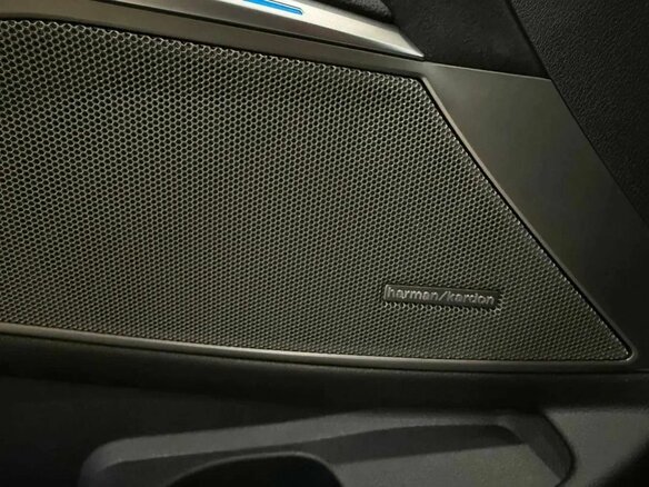 2025 BMW 3 серии 330i VII (G2x) Рестайлинг 2, фиолетовый, 6450000 рублей - вид 19