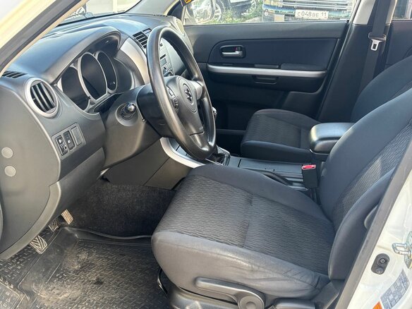 2014 Suzuki Grand Vitara II Рестайлинг 2, белый, 1350000 рублей - вид 7