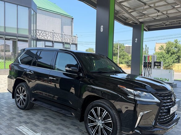 2016 Lexus LX 450d III Рестайлинг 2, чёрный, 6500000 рублей - вид 2
