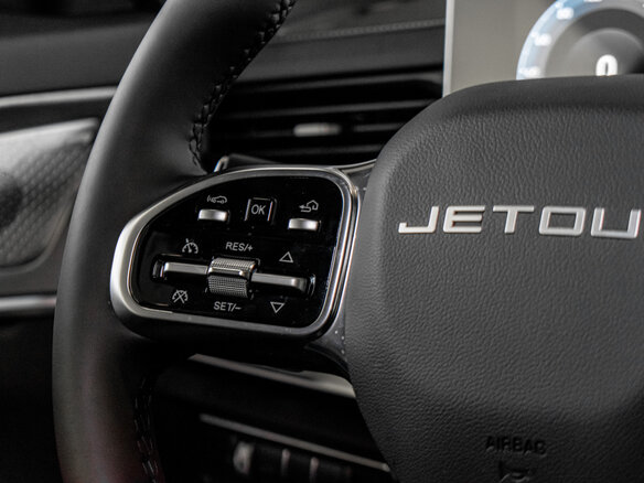 2026 Jetour X70+ I Рестайлинг, серый, 3399000 рублей - вид 19