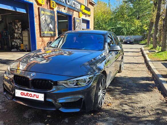 2018 BMW 3 серии 320i xDrive VI (F3x) Рестайлинг, серый - вид 1