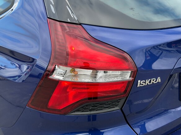 2026 Lada (ВАЗ) Iskra SW Cross, синий, 1677000 рублей - вид 9