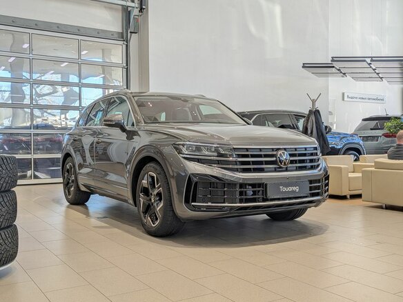 2026 Volkswagen Touareg III Рестайлинг, серый, 12490000 рублей - вид 1