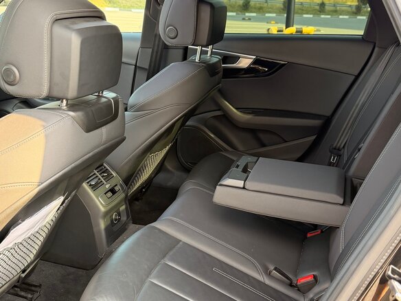 2019 Audi A4 45 TFSI V (B9) Рестайлинг, чёрный, 3650000 рублей - вид 8