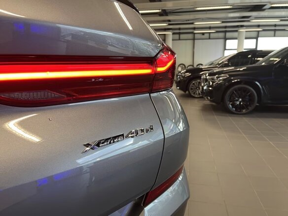 2025 BMW X6 40d III (G06) Рестайлинг, серый, 12500000 рублей - вид 13