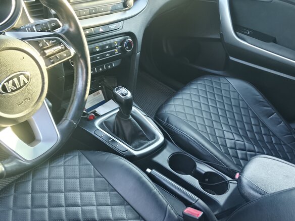 2020 Kia Ceed III, серый, 1500000 рублей - вид 4
