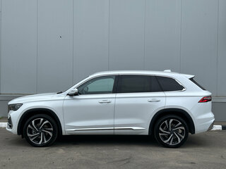 2023 Geely Monjaro (Xingyue L) I, белый, 2350000 рублей, вид 5