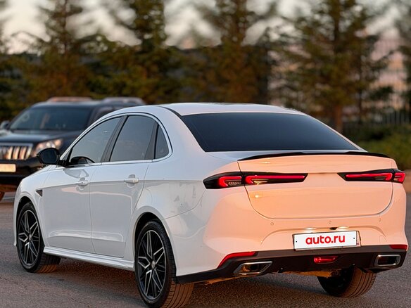 2023 Kaiyi E5, белый, 1300000 рублей - вид 8
