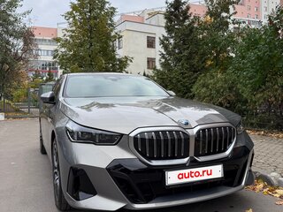 2024 BMW 5 серии 520d xDrive VIII (G60/G61/G68), серый, 9000000 рублей, вид 1