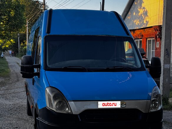 2014 Iveco Daily, голубой, 1300000 рублей - вид 1