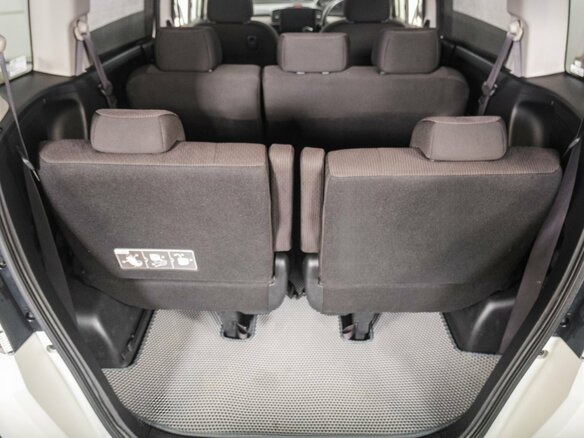 2012 Honda Freed I Рестайлинг, белый - вид 17