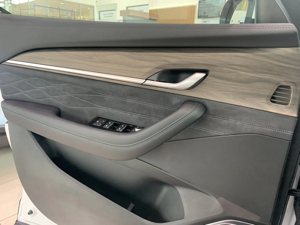 2026 Geely Monjaro I, белый, 4954990 рублей - вид 17