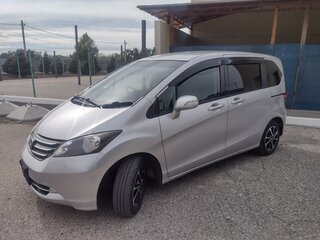2011 Honda Freed I Рестайлинг, серебристый, 1130000 рублей, вид 2