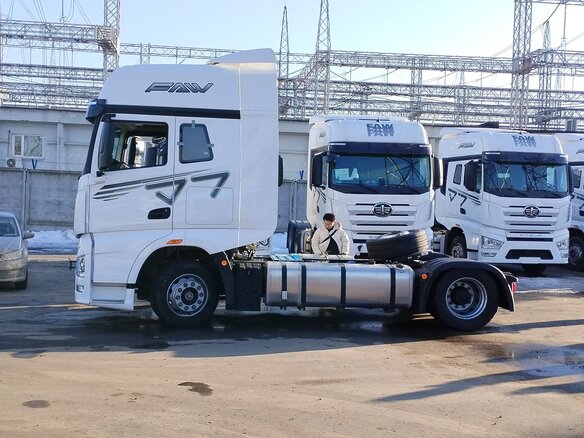 2024 FAW J7, белый, 8900000 рублей - вид 1