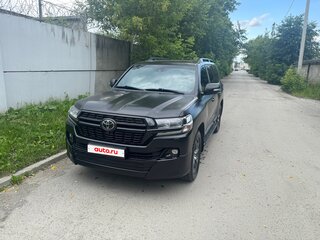 2020 Toyota Land Cruiser 200 Series Рестайлинг 2, чёрный, 7100000 рублей, вид 1