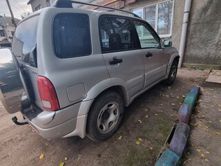 2002 Suzuki Grand Vitara I Рестайлинг, серебристый, 620000 рублей, вид 2