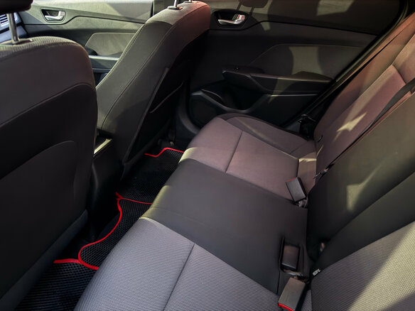 2020 Hyundai Solaris II, чёрный, 1290000 рублей - вид 17