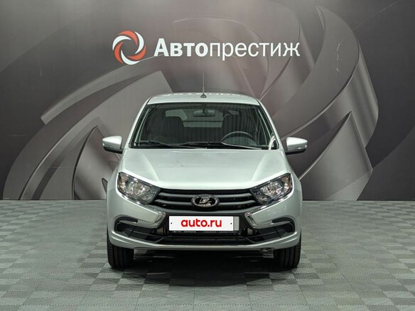 2026 Lada (ВАЗ) Granta I Рестайлинг, серебристый, 1118000 рублей
