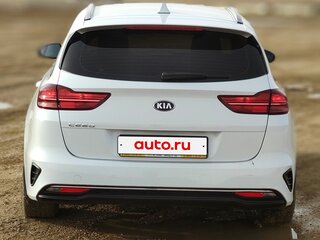 2019 Kia Ceed III, белый, 1345000 рублей, вид 4