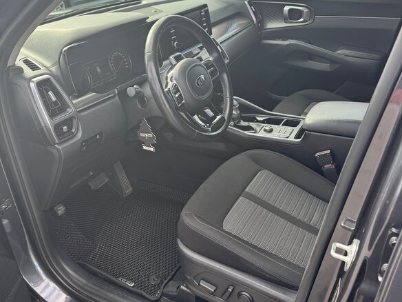 2021 Kia Sorento IV, серый, 3495000 рублей - вид 5