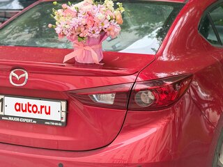 2018 Mazda 3 III (BM) Рестайлинг, красный, 1500000 рублей, вид 3