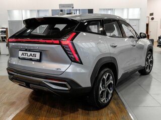 2026 Geely Atlas II, серебристый, 3449990 рублей, вид 5