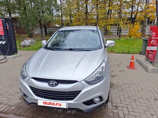 2014 Hyundai ix35 I Рестайлинг, серебристый, 1100000 рублей, вид 1