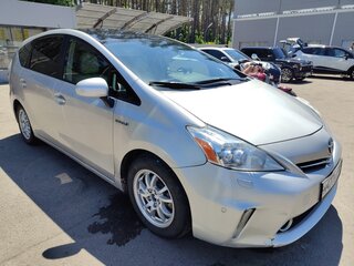 2011 Toyota Prius v (+) I (ZVW40/41), серебристый, 1400000 рублей, вид 4