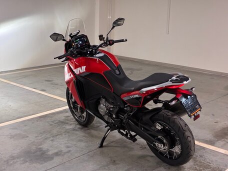 2026 Moto Morini X-CAPE 1200, красный, 1499000 рублей, вид 4
