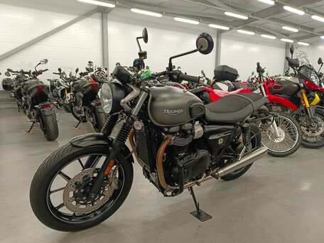 2020 Triumph Street Twin, зелёный, 780000 рублей, вид 5