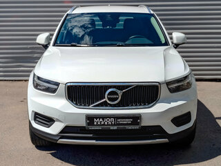 2020 Volvo XC40 I, белый, 2955000 рублей, вид 2