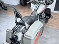 2009 Harley-Davidson CVO Street Glide, оранжевый, 1299000 рублей - вид 4