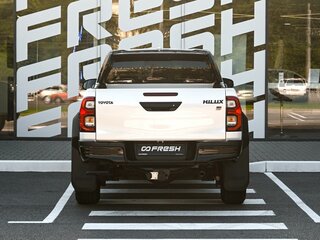 2024 Toyota Hilux VIII Рестайлинг 2, белый, 7149000 рублей, вид 4