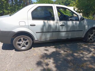 2008 Renault Logan I, серебристый, 190000 рублей, вид 4