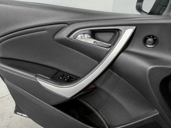2012 Opel Astra J, чёрный - вид 20