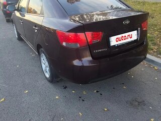 2009 Kia Cerato 5-speed II, пурпурный, 620000 рублей, вид 4