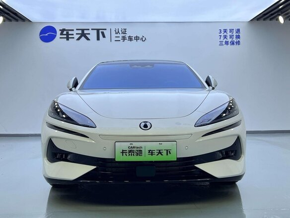 2026 Denza Z9, белый, 9999666 рублей - вид 1