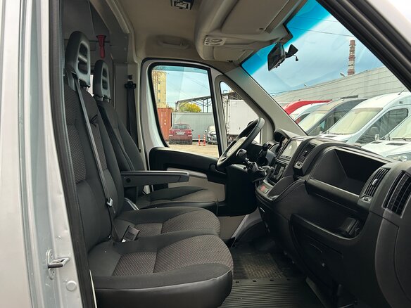 2019 Peugeot Boxer, серебристый, 2990000 рублей - вид 11