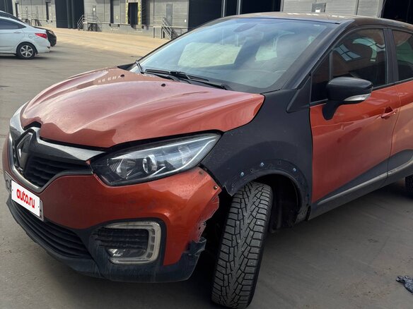 2017 Renault Kaptur I, оранжевый, 1000000 рублей