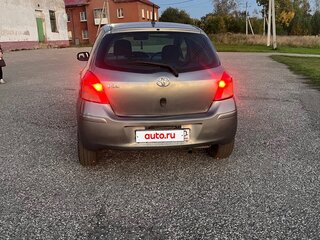 2008 Toyota Vitz II (XP90), серый, 350000 рублей, вид 4