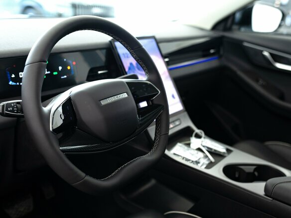 2026 Jaecoo J6, чёрный, 2749000 рублей - вид 13